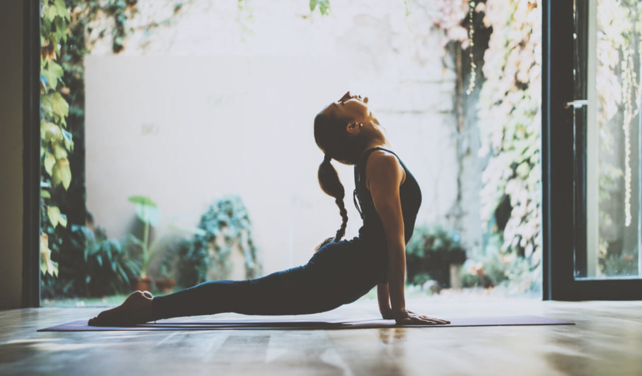 5 Simple Yoga Poses For a Healthy and Happy Life